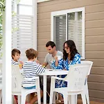 Maslinica Oliva Mobile Homes 3*