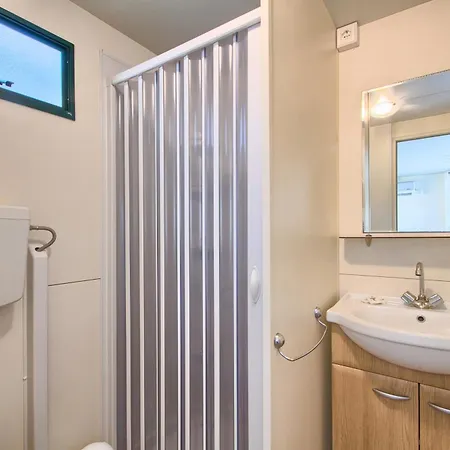 Maslinica Oliva Mobile Homes 3* Рабац
