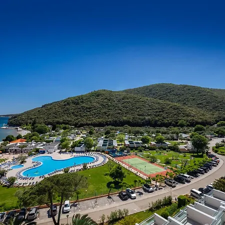 Maslinica Oliva Mobile Homes 3* Rabac
