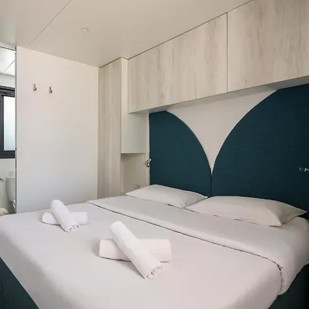 Maslinica Oliva Mobile Homes ראבץ