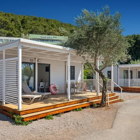 Maslinica Oliva Mobile Homes База отдыха 3*