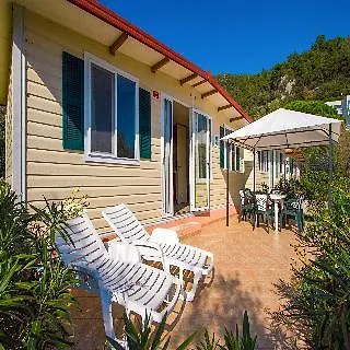 Maslinica Oliva Mobile Homes База отдыха Рабац