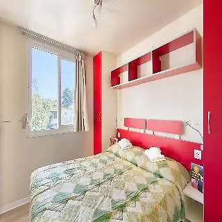 Maslinica Oliva Mobile Homes פארק נופש