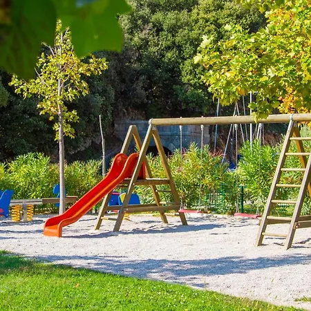 Maslinica Oliva Mobile Homes 3*