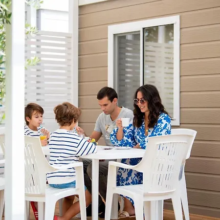 Maslinica Oliva Mobile Homes 3*