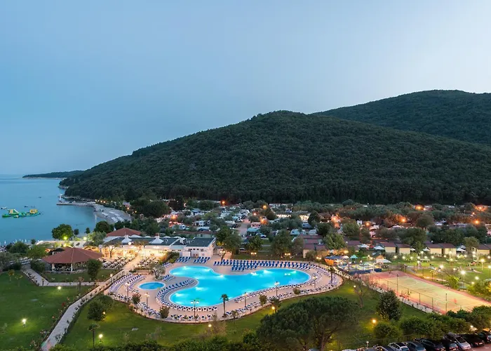 Parque de vacaciones Maslinica Oliva Mobile Homes